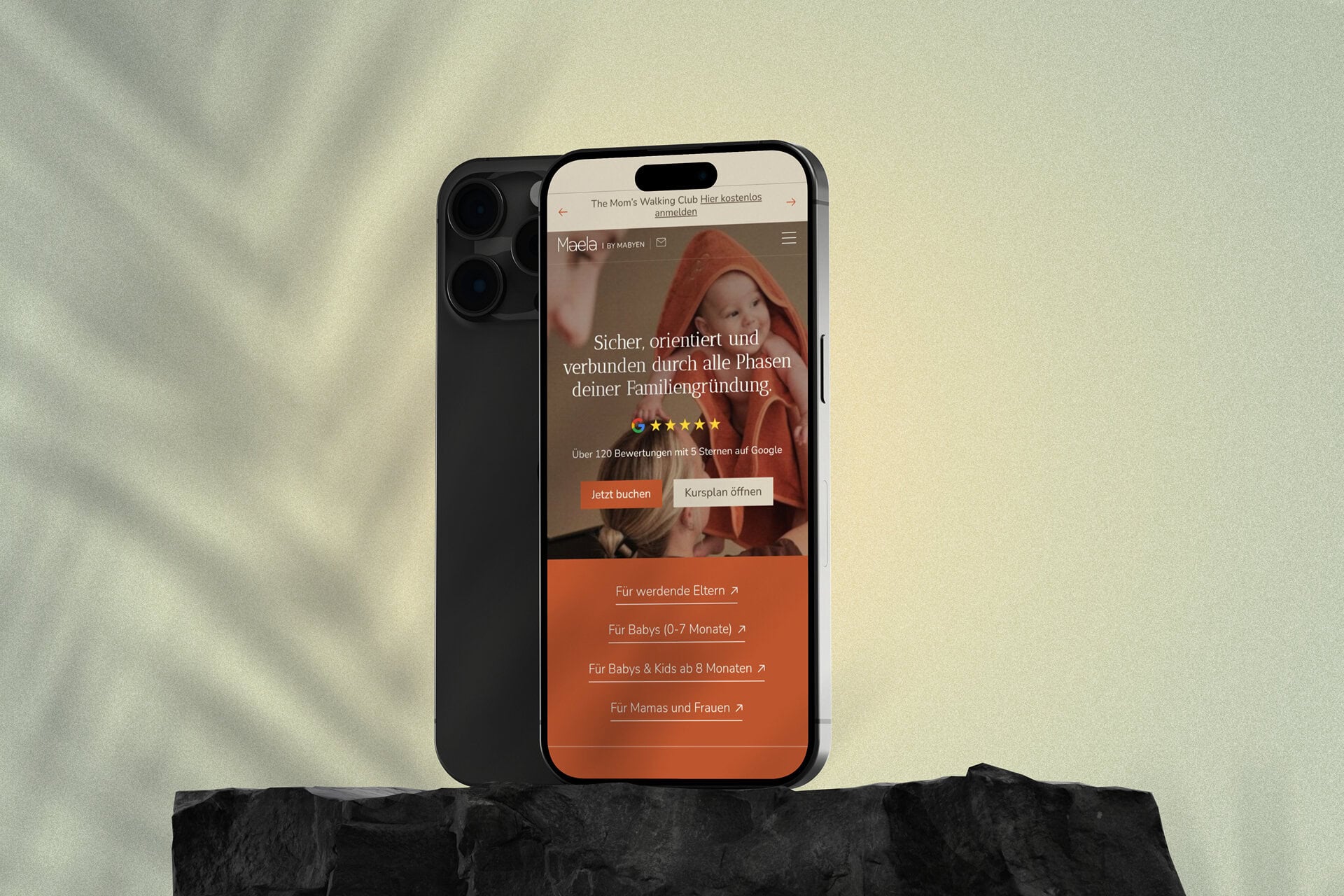 Maela Base Webseite im Smartphone-Mockup